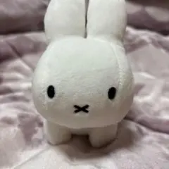 ミッフィー うさぎ ぬいぐるみ 美品のサムネイル