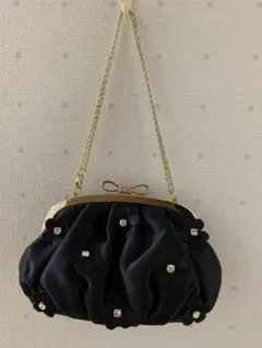 黒 サテン パーティーバッグ 花モチーフ