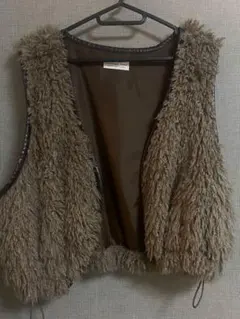 【美品】チャオパニックティピー クロップド丈 ドロスト ファーベスト