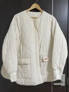 アイボリー キルティング ダウンジャケット