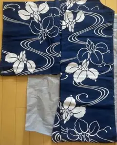 最終価格//粋　レトロ　浴衣のみ　紺色 花柄 本染
