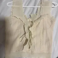 アイボリー フリルキャミソール