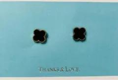 クローバー型　ピアス