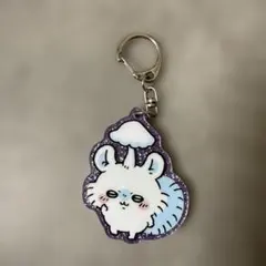 ちいかわ モモンガ キノコを乗せた白い生き物 アクリルキーホルダー