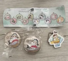 mofusand x くら寿司 バッジ2個セット、キーホルダー
