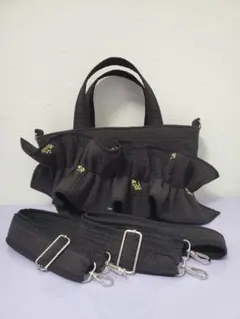点と線模様製作所 岡理恵子さん 倉敷意匠計画室 刺繍バッグ 16000円＋ 