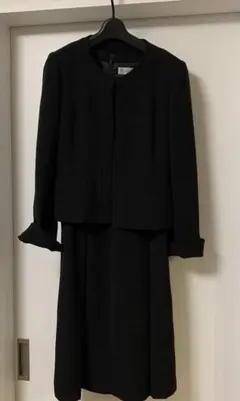 ブラックフォーマル　ジャケットとワンピース
