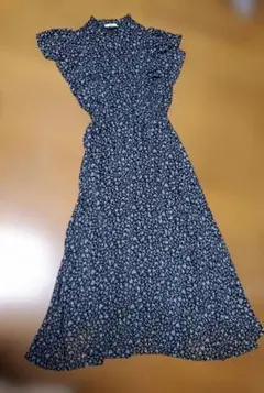 新品(S)美品/未使用/シフォンワンピース/ロング/フレア/花柄/総柄/Aライン