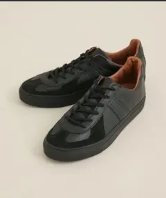 ジャーマントレーナー スニーカー