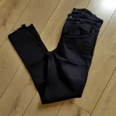 ウルトラストレッチジーンズ　ダメージ加工