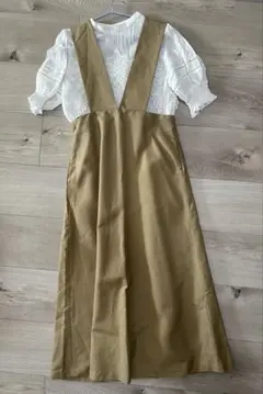 ベージュ Vネック ジャンパースカート