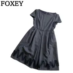極美品✨️ FOXEY ワンピース ドレス ひざ丈 ブラック 黒 リボン 花柄