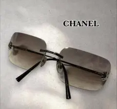美品 CHANEL シャネル カメリア リムレス サングラス グラデーションのサムネイル