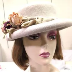 ウール製クリーム色ボーラーハット