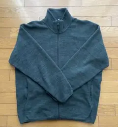 UNIQLOフルジップフリース　モスグリーンXL