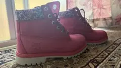 Timberland ピンク スエードブーツ