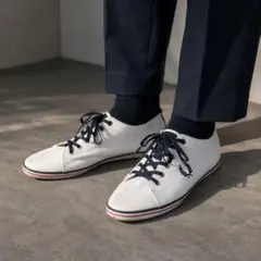 FRED PERRY キャンバス スニーカー ホワイトのサムネイル