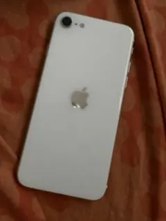 Apple iPhone SE (第2世代) ホワイト 本体