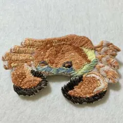 【売上全額寄付】上海蟹/刺繍ブローチ/ハンドメイド