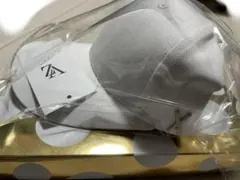 VARZAR バザール　ホワイト　白 ほぼ　新品　未使用