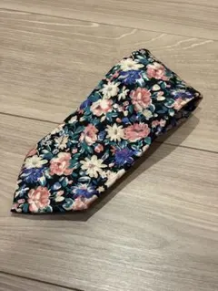 HANAE MORI ハナエモリ ネクタイ 花柄 シルク100% 日本製のサムネイル