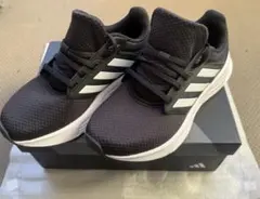 adidas ブラック/ホワイト スニーカー（タグ無し、箱あり）