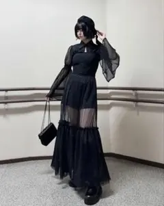 LVEU. 2025 SS】コルセットチュールワンピース - メルカリ