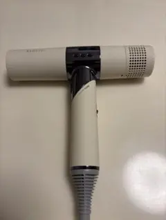 【新生活SALE】KINUJO ヘアドライヤー　ホワイト【新品】 KINUJO Hair Dryer(ヘアドライヤー)ホワイト – AOYAMA GIFT SALON