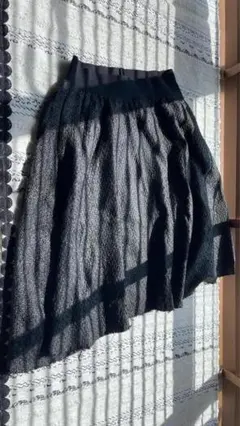 izzue 黒 フレアスカート