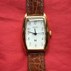 希少！SEIKO NOIE セイコー ノイエ 1F21-5C10 スクエア 金色