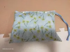 花柄の防水エプロン　(ちゃちゃちゃん様専用)