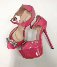 ビジュー パンプス