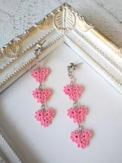 ピアス　タティングレース　ピンク