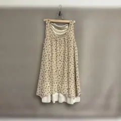 Cutie Blonde 花柄ノースリーブトップスのサムネイル