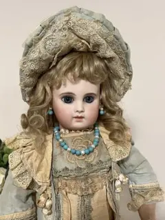 Item thumbnail for item ee7d3abc-28f9-4860-9932-99342575928b