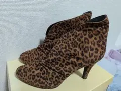 プチペルル　ヒョウ柄 ブーティ　ショートブーツのサムネイル