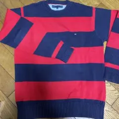 トミーヒルフィガーのセーターです。