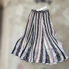JILLSTUART ペイズリー柄 プリーツロングスカート 新品のサムネイル