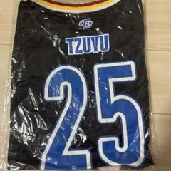 twice ツゥイ　メッシュユニフォーム 新品未開封 TWICE Ready to be メッシュ ユニフォーム ツウィ - メルカリ