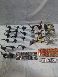 HG　ゴジラ　スペースゴジラ　デストロイア　キングギドラ　ガチャ HG ゴジラ スペースゴジラ デストロイア キングギドラ ガチャ - メルカリ