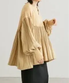 【 コラージュ 】　ガリャルダガランテ　プリーツ　ベージュ　切り替え　ニット