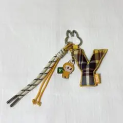 ラブブ PIN FOR LOVE アルファベットペンダント 【Y】