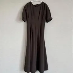 【N.】麻調ウエストタックワンピース モカ