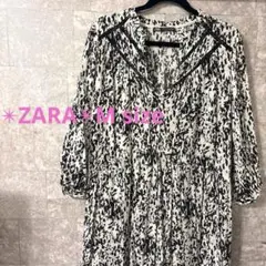 ✨ZARA✨ザラ　ロングワンピース　総柄　長袖　レース　フリル　M size
