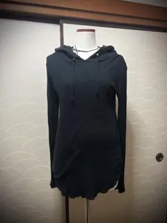 LGB バッククロスパーカー ブラック L.G.B. back cross hoodie size S This is a black hoodie from the