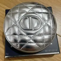 【新品未使用】Diorディオール スキンフォーエヴァー グロウ ルミナイザー06