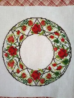 【期間限定価格】クロスステッチ完成品　薔薇のリース