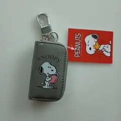 スヌーピー　キーケース　グレー