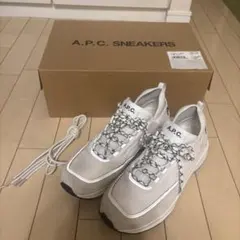 A.P.C. ホワイトスニーカー 43 27cm 28cm - メルカリ