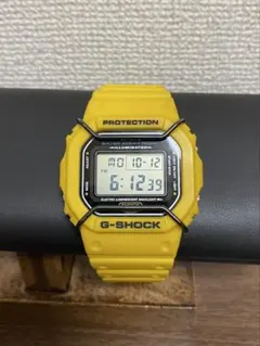 G-SHOCK DW-5600P イエロー プロテクター付き